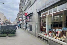 Lokal na atraktivnoj lokaciji u strogom centru Zagreba, Gornji Grad - Medveščak, Коммерческая недвижимость