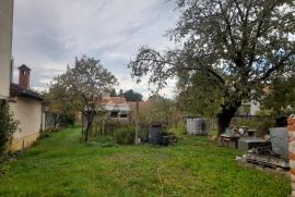 ČAKOVEC KUĆA ZA RUŠENJE I VELIKA OKUĆNICA, Čakovec, House