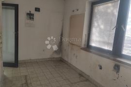 IMANJE S POTENCIJALOM U CENTRU SAMOBORA, Samobor, House