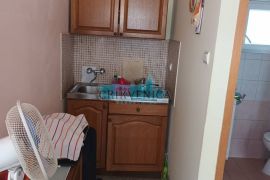 Crikvenica, mali stan u blizini mora, Crikvenica, Apartamento