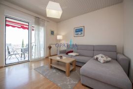 Opatija, kuća u neposrednoj blizini mora, 4 stana, okućnica, parking, Opatija, Famiglia