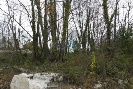 Pićan, nedaleko gradske jezgre prodaje se atraktivno građevinsko zemljište za izgradnju kuće za odmor, Pićan, Terrain