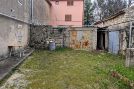 Istra, Krnica, kamena kuća za obnovu, Marčana, Ev