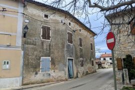 Istra, Krnica, kamena kuća za obnovu, Marčana, House