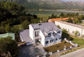 TRIBALJ - moderna villa, bazen, okućnica!, Vinodolska Općina, House