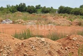 ISTRA, LOBORIKA - Građevinsko zemljište!, Marčana, Tierra