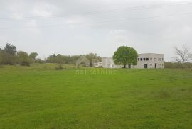 ISTRA, BARBAN - Građevinsko zemljište sa proizvodnom halom, 29456 m2, Barban, Terreno
