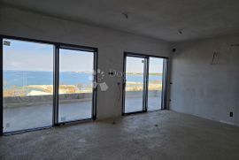 Luksuzna novogradnja 20 metara od mora, Nin, Appartment