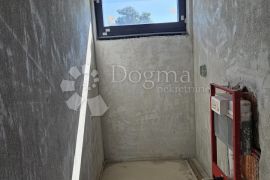 Luksuzna novogradnja 20 metara od mora, Nin, Appartement