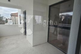 Nova kuća Brodarica - Zadar, 4 sobe, bazen, Zadar, Kuća