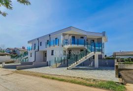 Umag, okolica, novogradnja!Moderan stan 450 m od mora!, Umag, Appartment