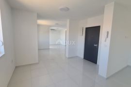 CRIKVENICA - Apartman u novogradnji s pogledom na more, Crikvenica, Flat