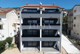 Dramalj dvoetažni stan u novogradnji, Crikvenica, Appartment