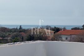 Peroj dupex kuća 200m2 ,4SS+DB ,Pogled more  !, Vodnjan, Haus