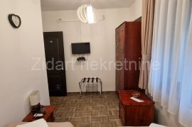 Zemun, Gardoš, stambeno poslovni objekat, izdavanje, Zemun, Casa