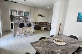 ROGOZNICA- LUKSUZNI STAN S ČAROBNIM POGLEDOM NA MORE, Rogoznica, Apartamento