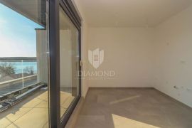 Moderna novogradnja, 2. kat, lift, 100m od mora, Medulin!, Medulin, Appartment