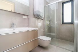 Stan sa liftom pored plaže u mirnom dijelu Medulina!, Medulin, Apartamento