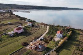 ZADAR, RAŽANAC - Prekrasna vila u izgradnji na 100m od mora, Ražanac, Casa