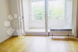 Sofisticirani luksuz s dvije terase i liftom u strogom centru!, Maksimir, Apartamento