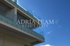 APARTMAN S 3 SPAVAĆE SOBE, 1. RED DO MORA, POVLJANA - PAG, Povljana, Διαμέρισμα