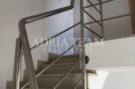 APARTMAN S 3 SPAVAĆE SOBE, 1. RED DO MORA, POVLJANA - PAG, Povljana, Appartamento