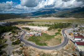 GROBNIK, ČAVLE, SOBOLI- građevinsko zemljište 10000m2 u komercijalnoj zoni za halu- poslovni prostor (namjena: trgovačka, zanatska, industrijska), Čavle, Terrain