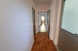 Zagreb, Špansko - 5-sobni stan u prizemlju (109m2) s velikom terasom, Stenjevec, Flat