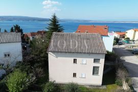 Kvalitetna kuća na dobroj lokaciji, Crikvenica, House