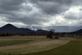 Građevinsko zemljište s projektom i građevinskom dozvolom ODLIČNA LOKACIJA, Gospić - Okolica, Terreno