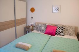 Apartman u srcu Pule s ugodnom terasom, Pula, Διαμέρισμα