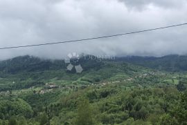 Vrbovsko, kuća s velikom okućnicom, Vrbovsko, House