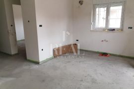 RAB-NOVOGRADNJA, 1S+DB U PRIZEMLJU OD 47 m2, PARKING, Rab, Daire