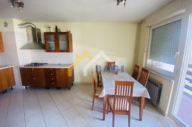 Velika Gorica 4-soban stan 82m2, Velika Gorica, Appartement