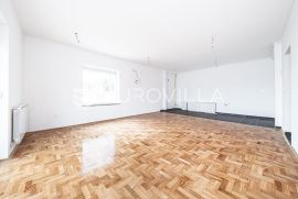 Zagreb, Gračani, NOVOGRADNJA moderan trosoban stan NKP 109,54 m2, dvorište, parking, Zagreb, Apartamento