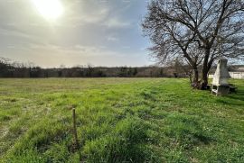 Građevinsko zemljište Prodajemo građevinsku parcelu u Krnici., Marčana, Terreno