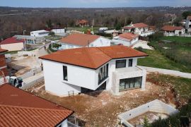 Vila Luksuzna, moderna vila sa bazenom u izgradnji, okolica Poreča!, Sveti Lovreč, Kuća