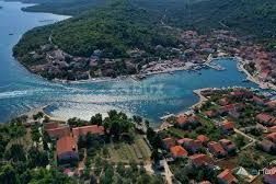 OTOK IŽ, VELI IŽ- Renovirana kuća 70m od mora!, Zadar - Okolica, Famiglia