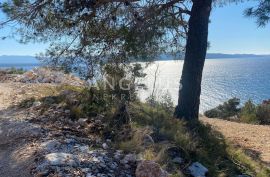 Hrvatska, Brač - ekskluzivno građevinsko zemljište, udaljeno 50 m od mora, Nerežišća, أرض