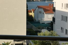 Stan Prodaja potpuno opremljenog stana sa pogledom na more, okolica Umaga!, Umag, Appartamento