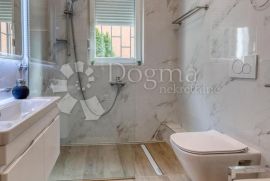 STAN 60 M2 + 160 M2 TERASE U ELITNOM KVARTU, Podsused - Vrapče, Apartamento