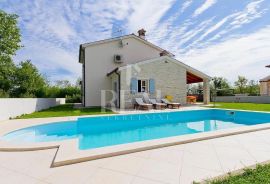 Istra-Hreljići  luksuzna kamena villa 220m2 , 3S+DB ! !, Marčana, Famiglia