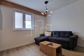 Opremljen nov apartman od 35m2 jedna spavaća u sklopu novog naselja nadomak Snježna dolina Resorta i staze Trnovo, Pale, Wohnung