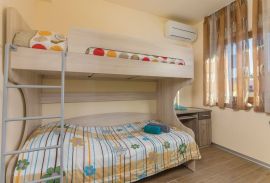 Stan na samo 200 m od mora, Banjole, Istra, Medulin, Apartamento