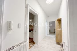 Zagreb, Centar - Novouređen stan sa balkonom, Donji Grad, Flat