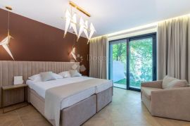 EKSKLUZIVNA PRODAJA! LUXURY ROOMS, SPLIT, Split, Propriedade comercial