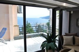 OPATIJA - LUKSUZNI STAN S POGLEDOM NA CIJELI KVARNER, Opatija, Apartamento