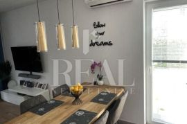 Trogir luksuzan stan sa bazenom, Trogir, Appartment