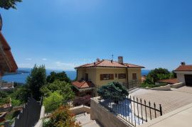 VOLOSKO PREKRASNA LUKSUZNA KUĆA 350m2, Opatija, House