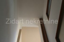 Kvalitetan dupleks prodaja, Zemun, Apartamento